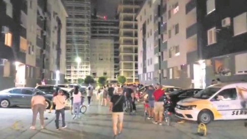NARCIZAM MALIH RAZLIKA: Ima li razlike između blokadera koji terorišu narod i Narodnih patrola koje su lovile migrante NARCIZAM MALIH RAZLIKA: Ima li razlike između blokadera koji terorišu narod i Narodnih patrola koje su lovile migrante