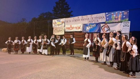 SABOROVANJE U ČAST OGNJENE MARIJE:  Selo kod Paraćina proslavilo manastirsku slavu