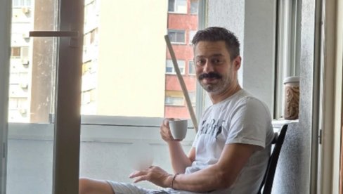 Милан Васић јуче извео жену и сина из породилишта, данас га ИЗБАЦИЛИ НА ТЕРАСУ (ФОТО)