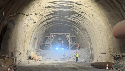 РАДИ СЕ У ТРИ СМЕНЕ: Пробијено око 6.500 метара тунела кроз Фрушку Гору