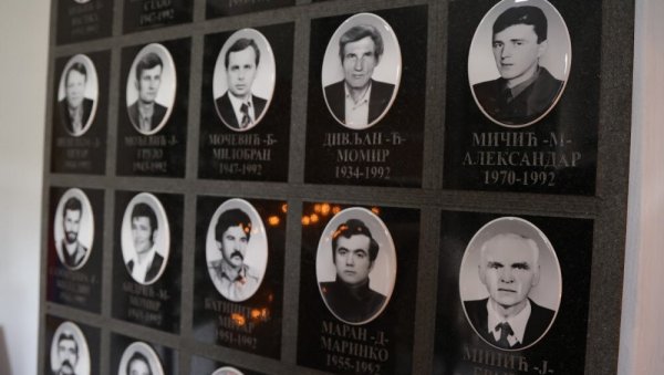 ВЕЛИКИ ЗАЛОГ СРПСКЕ ИЛИЏЕ СТВАРАЊУ РС: Обележене 33 године од одбране Војковића, Грлице и Крупца