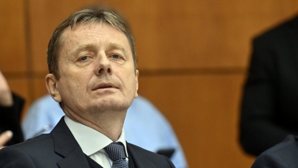 ВУЧИЋ ОД ПРВОГ МИНУТА УЗ ДАРКА Лончар се хитно огласио: Министар Глишић у изузетно тешком стању