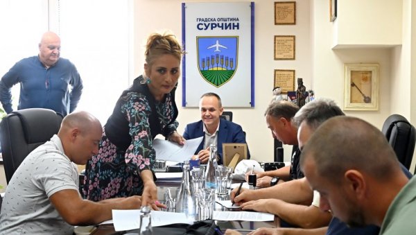 СУРЧИН ОБЕЗБЕДИО 4,5 МИЛИОНА ДИНАРА: Помоћ спортским клубови и удружењима грађана
