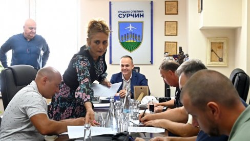 СУРЧИН ОБЕЗБЕДИО 4,5 МИЛИОНА ДИНАРА: Помоћ спортским клубови и удружењима грађана СУРЧИН ОБЕЗБЕДИО 4,5 МИЛИОНА ДИНАРА: Помоћ спортским клубови и удружењима грађана
