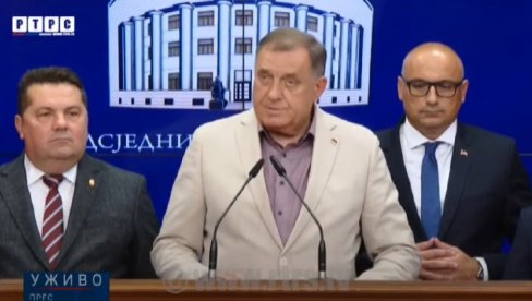 REPUBLIKA SRPSKA PREŽIVELA NEMOGUĆE OKOLNOSTI: Dodik na svečanoj akademiji NRS u Banjaluci REPUBLIKA SRPSKA PREŽIVELA NEMOGUĆE OKOLNOSTI: Dodik na svečanoj akademiji NRS u Banjaluci