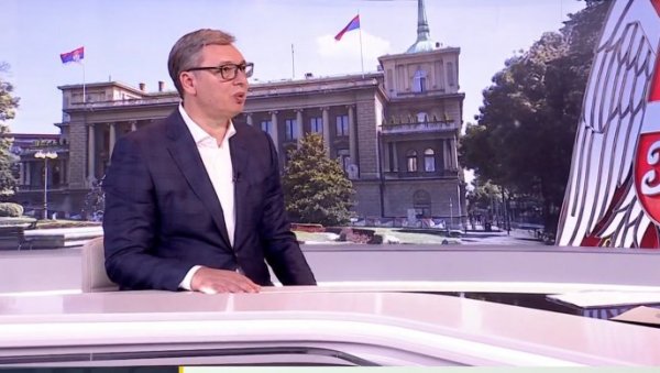 ВУЧИЋ О КАМПАЊИ ПРОТИВ ЕКСПА: Само код нас се води кампања, не може се замислити град који против тога протестује ВУЧИЋ О КАМПАЊИ ПРОТИВ ЕКСПА: Само код нас се води кампања, не може се замислити град који против тога протестује