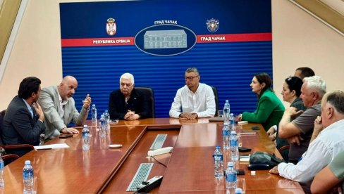 МИНИСТАР БРАТИНА У РАДНОЈ ПОСЕТИ ЧАЧКУ И УЖИЦУ: Подршка локалним медијима и дијалогу са новинарима МИНИСТАР БРАТИНА У РАДНОЈ ПОСЕТИ ЧАЧКУ И УЖИЦУ: Подршка локалним медијима и дијалогу са новинарима