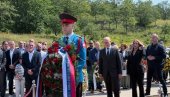 КРВАВИ ПЕЧАТ НА ПЕТРОВАЧКОЈ ЦЕСТИ Вучевић: Бескомпромисно ће се тражити одговорност за злочин