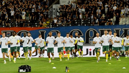 NESTVARNE SCENE PRED STADIONOM: Evo šta su navijači uradili pred meč Partizan - Hibernijan (VIDEO)