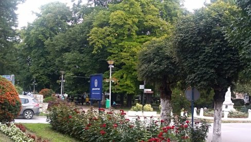 ДЕВЕТА ГИТАРИЈАДА: У парку на обали Дунава наступа 16 рок-бендова
