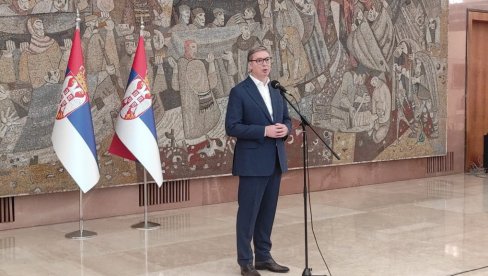 PREDSEDNIK O SVIM AKTUELNIM TEMAMA: Vučić govori iz Palate Srbija (VIDEO)