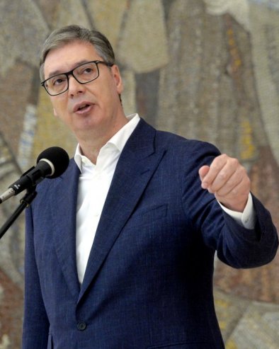 НАЈВАЖНИЈЕ ЈЕ ДА СЕ УЈЕДИНИМО И САЧУВАМО ДРЖАВУ И ПОРОДИЦУ Вучић: Када то успемо, онда је лакше и држави да се избори за свој опстанак
