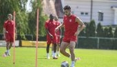 SVAKO SVAKOGA MOŽE DA ZAMENI: Vukan Savićević je ovako najavio gostovanje Vojvodine OFK Beogradu SVAKO SVAKOGA MOŽE DA ZAMENI: Vukan Savićević je ovako najavio gostovanje Vojvodine OFK Beogradu