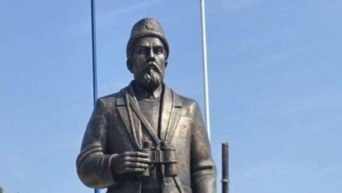 УКЛОЊЕН СПОМЕНИК ПАВЛУ ЂУРИШИЋУ: Мештани сами склонили обележје после освештања