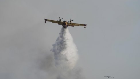 VATRENA STIHIJA U GRČKOJ: Požar kod Atine odneo jedan život, evakuacije i dalje traju (VIDEO/FOTO)