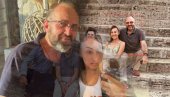 GLUMAC IMA NOVU DEVOJKU: Potvrdio javno - osvojio 19 leta mlađu koleginicu