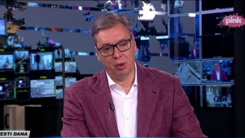 TEŠKA JE SITUACIJA Vučić: Uvek ćemo biti uz naš narod i RS, nisam saglasan sa tim da je Dodik krivac TEŠKA JE SITUACIJA Vučić: Uvek ćemo biti uz naš narod i RS, nisam saglasan sa tim da je Dodik krivac