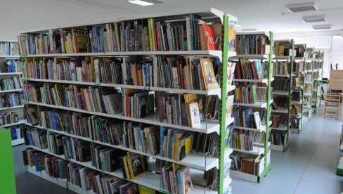 SKRAĆENO RADNO VREME: Molerski radovi u kraljevačkoj biblioteci SKRAĆENO RADNO VREME: Molerski radovi u kraljevačkoj biblioteci