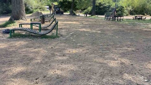 UREĐUJU PLAŽE U OBRENOVCU: Akcija čišćenja lokalnih kupališta