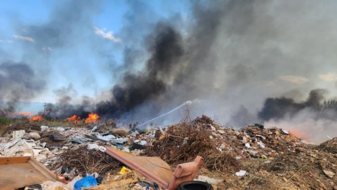 ПОЖАР НА ДЕПОНИЈИ ШУТА: Ватра локализована ПОЖАР НА ДЕПОНИЈИ ШУТА: Ватра локализована
