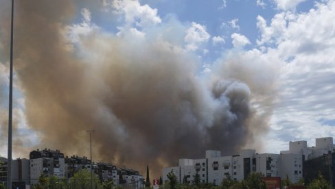ZAPALJENO VOZILO KOJIM JE UPRAVLJAO ALBANAC IZAZVALO POŽAR U CRNOJ GORI: Vatra ne staje, cela zemlja postala pepeo i dim