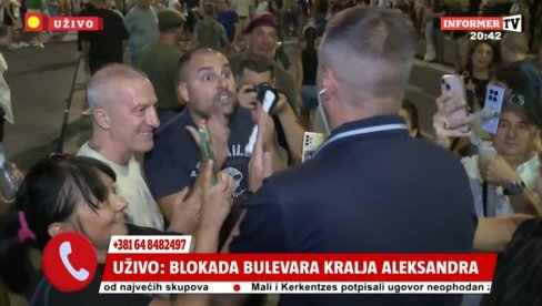 ZGUBIDANI NASTAVLJAJU DA TERORIŠU BEOGRAĐANE: Blokaderi zaustavili saobraćaj na Bulevaru i napadali novinara (VIDEO) ZGUBIDANI NASTAVLJAJU DA TERORIŠU BEOGRAĐANE: Blokaderi zaustavili saobraćaj na Bulevaru i napadali novinara (VIDEO)