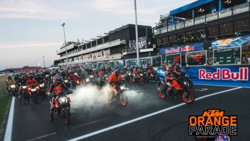 KTM čvrsto drži pravac: Orange Blood zajednica sve jača