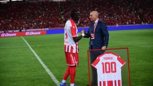 VELIKI JUBILEJ: Šerif Endiaje u odabranom društvu