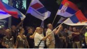 И КРУШЕВАЦ ИЗАШАО НА УЛИЦЕ ДА БРАНИ ДРЖАВУ ОД БЛОКАДЕРА И УСТАША: Не дамо вам Крушевац! Не дамо вам Србију! (ВИДЕО)
