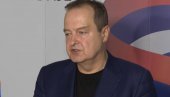 DAČIĆ: U napadu blokadera povređeno je sedam pripadnika Vojske koji čuvaju štićenu ličnost DAČIĆ: U napadu blokadera povređeno je sedam pripadnika Vojske koji čuvaju štićenu ličnost
