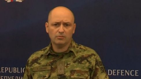 ПОВРЕЂЕНО СЕДАМ ПРИПАДНИКА ВОЈСКЕ, ЧЕТВОРО ТЕЖЕ Директор ВБА: Палицама и бакљама у Новом Саду нападнути су припадници Кобри ПОВРЕЂЕНО СЕДАМ ПРИПАДНИКА ВОЈСКЕ, ЧЕТВОРО ТЕЖЕ Директор ВБА: Палицама и бакљама у Новом Саду нападнути су припадници Кобри