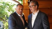 ONO ŠTO SE DEŠAVA U SRBIJI NIJE SLUČAJNO Dodik: Napad se usmerava na najjače političke stranke koje je birao narod ONO ŠTO SE DEŠAVA U SRBIJI NIJE SLUČAJNO Dodik: Napad se usmerava na najjače političke stranke koje je birao narod