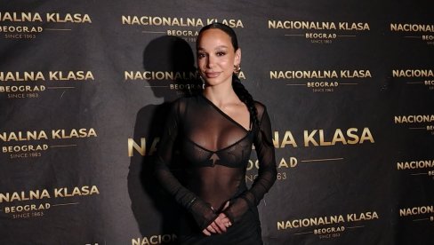 VELIKA JE ODGOVORNOST BITI UZOR MLADIMA: Edita Aradinović o predstojećem albumu, letnjnoj turneji, svojim idolima (FOTO)