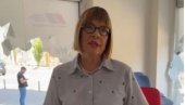 ПАЛЕ МАСКЕ, ОВО ЈЕ ПОЛИТИЧКИ ПРОГРАМ ХОРДИ БЛОКАДЕРА Маја Гојковић у уништеним страначким просторијама СНС-а (ВИДЕО)