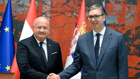 JOŠ JEDNA LAŽ OPOZICIONIH MEDIJA: Poseta austrijskog kancelara protekla u više nego prijateljskoj atmosferi