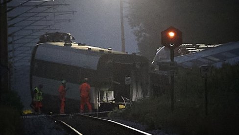 IMA MRTVIH U ŽELEZNIČKOJ NESREĆI U DANSKOJ: Više od dvadeset ljudi povređeno nakon što je voz udario u cisternu i iskočio iz šina