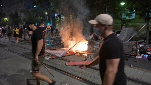 KRVAVI PERFORMANS BLOKADERA