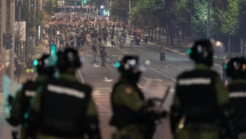 ТУЖИЛАШТВО ХИТНО РЕАГОВАЛО: Издат налог за идентификовање особе која позива на напад на полицију соном киселином ТУЖИЛАШТВО ХИТНО РЕАГОВАЛО: Издат налог за идентификовање особе која позива на напад на полицију соном киселином