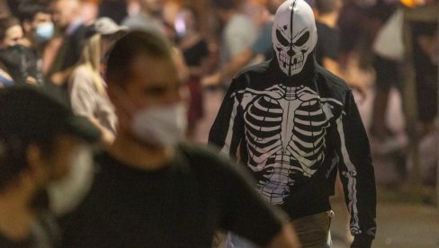 UZNEMIRUJUĆE! Blokaderi željni krvi ruše i spaljuju po Srbiji -  ovako su građanima uništili normalan život (VIDEO)