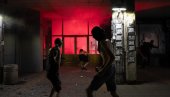 МЕЂУ БЛОКАДЕРИМА НЕМА ЉУДИ СА ЛИЦЕМ, СКРИВАЈУ СЕ ИЗА ТОБОЖЕ НЕЧЕГ ВЕЋЕГ Вучић: Они немају шта да понуте, а људи траже повратак стабилности