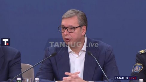 ПИТАЊЕ ЈЕ ДАНА КАДА ЋЕ ОТВОРЕНО ДА УБИЈАЈУ НА УЛИЦИ Вучић: Земља нам је у великој опасности! Банда влада улицама