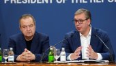 ПИТАЊЕ ЈЕ ДАНА КАДА ЋЕ ОТВОРЕНО ДА УБИЈАЈУ НА УЛИЦИ Вучић: Земља нам је у великој опасности, банда влада улицама! Победићемо ово зло заједно