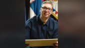 ВУЧИЋ ОТКРИО КОЛИКО ЈЕ ВИСОК: Председник Србије одговарао на питања грађана и обелоданио оно што многи не знају ВУЧИЋ ОТКРИО КОЛИКО ЈЕ ВИСОК: Председник Србије одговарао на питања грађана и обелоданио оно што многи не знају