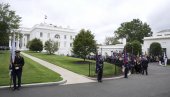 САМИТ ТРАМПА, ЗЕЛЕНСКОГ И ЕВРОПЉАНА: Чека се Зеленски! Шеф НАТО и европски лидери стижу у Белу Кућу; Хладан туш за Зеленског из Беле куће