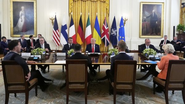 САМИТ ТРАМПА, ЗЕЛЕНСКОГ И ЕВРОПЉАНА: Почео групни састанак - Трамп, Зеленски и лидери Европе; Кијев и Европа имају црвене линије (ВИДЕО) САМИТ ТРАМПА, ЗЕЛЕНСКОГ И ЕВРОПЉАНА: Почео групни састанак - Трамп, Зеленски и лидери Европе; Кијев и Европа имају црвене линије (ВИДЕО)