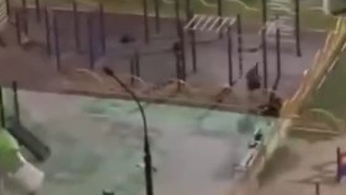 (UZNEMIRUJUĆI VIDEO) Influenser u pokušaju brutalno pretukao devojku