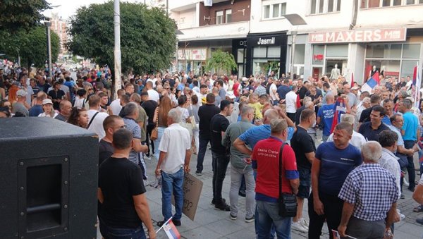 ГРАЂАНИ ПРОТИВ БЛОКАДА: Устала је Лозница - Хоћу моју Србију назад! (ВИДЕО)