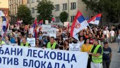 LESKOVAC PROTIV BLOKADA: Veliki broj ljudi izašao da iskaže svoju podršku skupu protiv blokada (FOTO/VIDEO)
