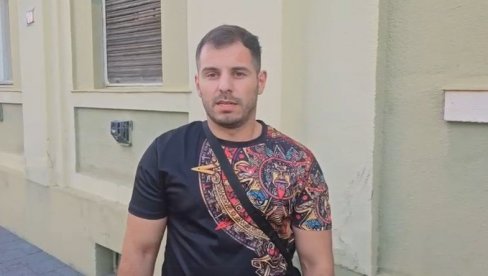 SIT SAM SVIH BLOKADA: Građani Inđije podržali skup protiv blokada (VIDEO) SIT SAM SVIH BLOKADA: Građani Inđije podržali skup protiv blokada (VIDEO)