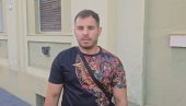 SIT SAM SVIH BLOKADA: Građani Inđije podržali skup protiv blokada (VIDEO) SIT SAM SVIH BLOKADA: Građani Inđije podržali skup protiv blokada (VIDEO)